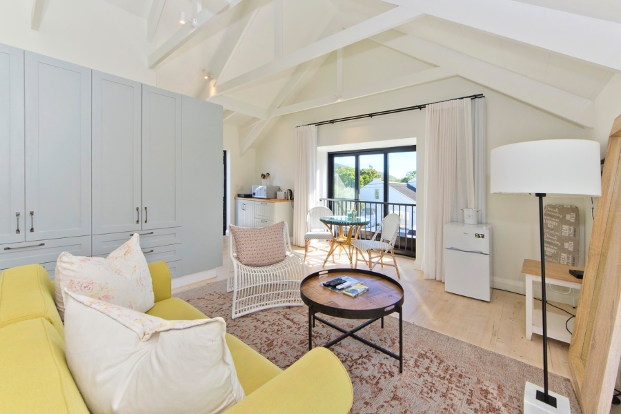 4 Bedroom Property for Sale in Leisure Isle Western Cape